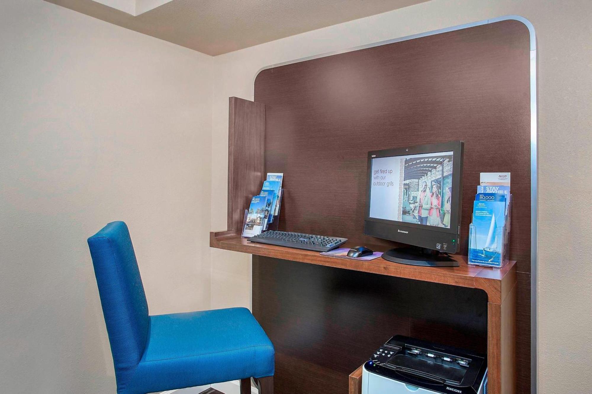Towneplace Suites Knoxville Cedar Bluff Экстерьер фото